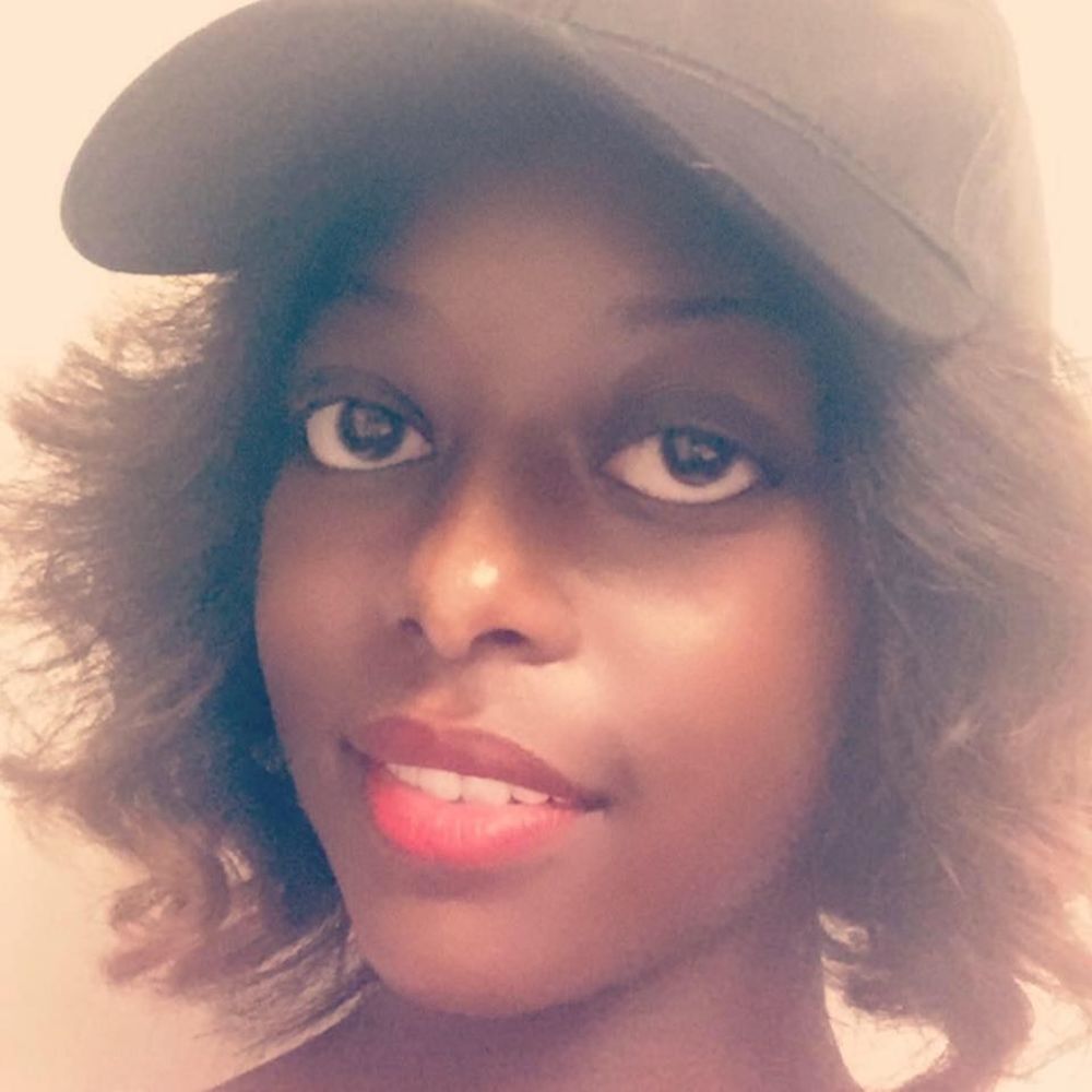 Meet your Posher, Parris